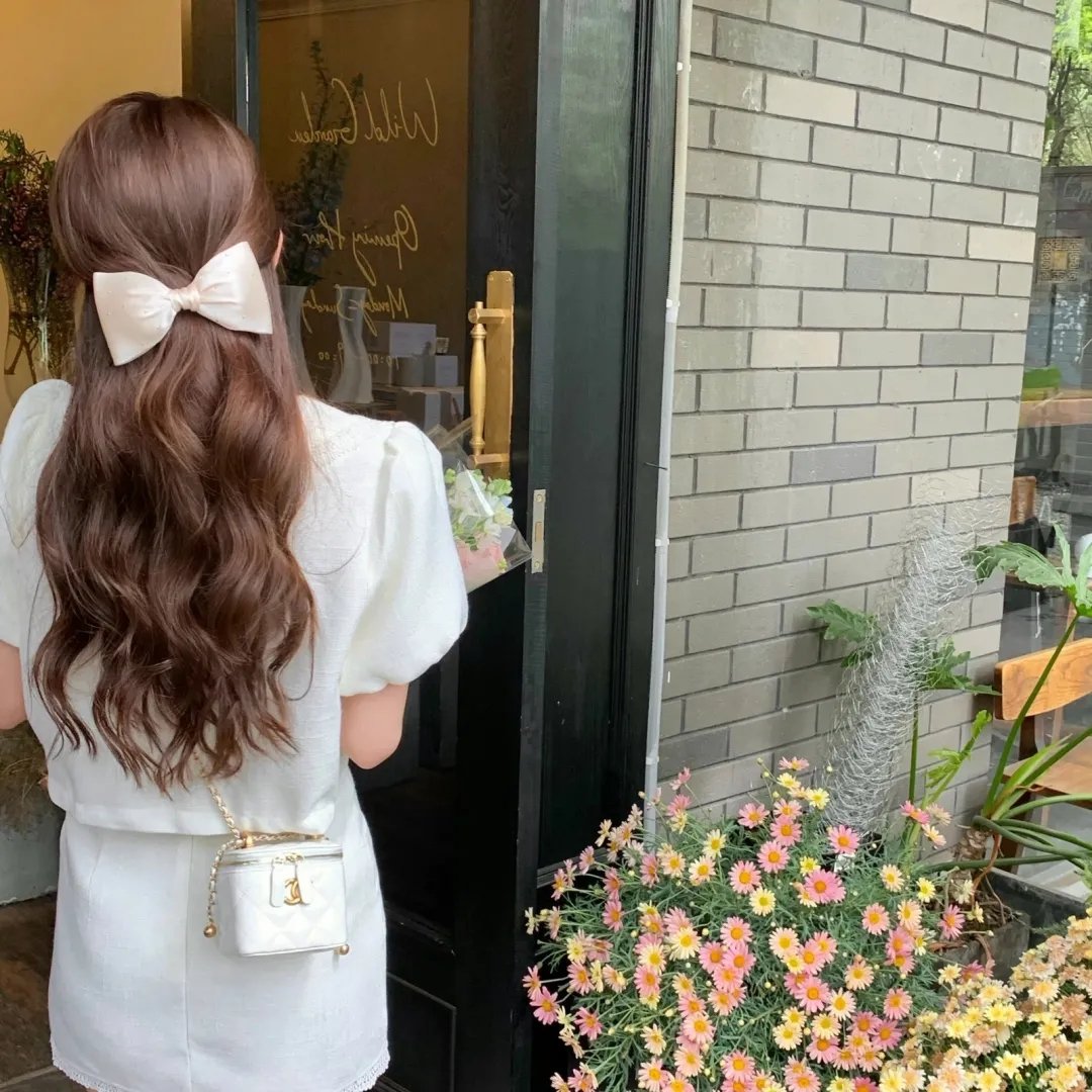 她来自旧时光